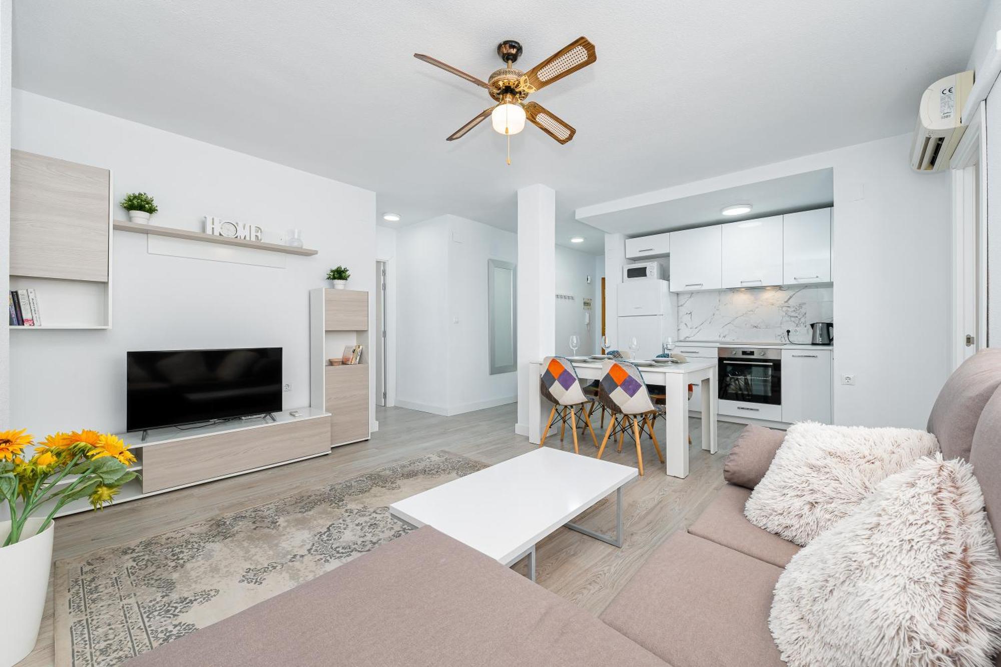 Apartamento En Centro Торрев'єха Екстер'єр фото